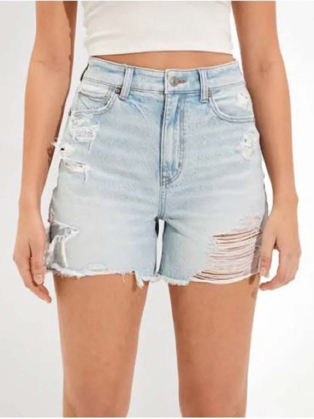 AE Denim Baggy Mom Short in light acid wash